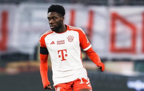 拜仁遭受打击！戴维斯赛季报销，于帕受伤，凯恩的冠军梦或受影响