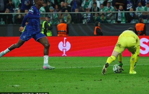 阿森纳震撼转会！5000万追不到尼科·威廉姆斯，竟盯上切尔西核心马杜埃克