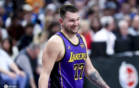 哈里森:不后悔交易东契奇 我们的理念是防守赢得总冠军