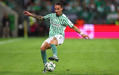 “圆神”安东尼遇阻，英超球队为何再次“吊打”西甲球队？