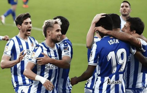 西甲焦点战：皇家社会主场出击，马洛卡客场能否逆袭？