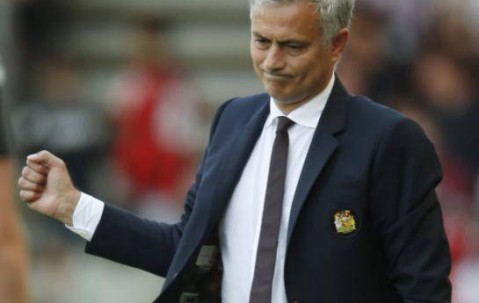 穆里尼奥欧洲回归：曼联获2亿预算，重返欧冠赛场