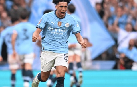 2-0！6-0！疯狂一夜，曼城杀入决赛，本菲卡造惨案，那不勒斯登顶