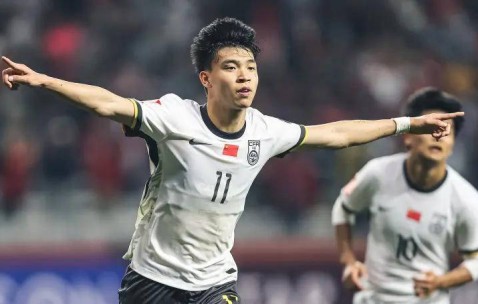 冲击德甲？王钰栋获门兴关注，能否走出成功留洋的全新路径