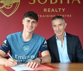 阿森纳争冠，只缺一名强力中锋？非也！凯帕才是最后一块拼图