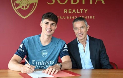 阿森纳争冠，只缺一名强力中锋？非也！凯帕才是最后一块拼图