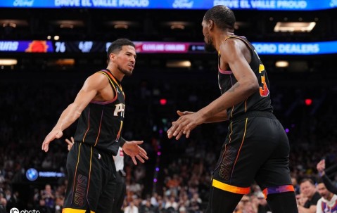 杜兰特42+6+8布克17+2+10 太阳送骑士4连败