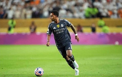 拜仁球迷逼宫？皇马太子或离队？德甲巨头慌了