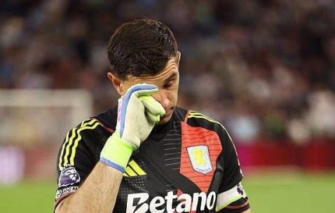 主场告别战？32岁马丁谢场时激动落泪！已接收沙特与欧洲豪门数份报价