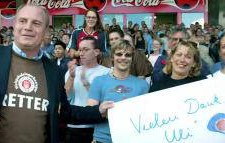 德甲羁绊：拜仁与圣保利的特殊关系