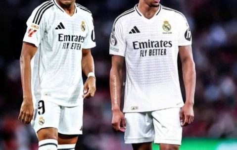 阿诺德想参加世俱杯，皇马不愿付转会费，“请求”利物浦免费放人